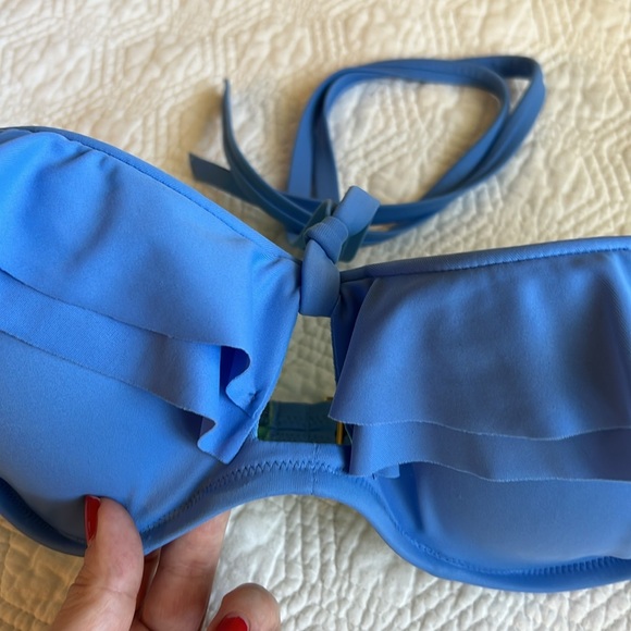 Victoria's Secret Halter Ruffle Swim Top in Periwinkle - 34D - Picture 2 of 4
